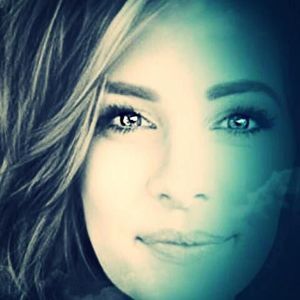 Meet your Posher, Annie